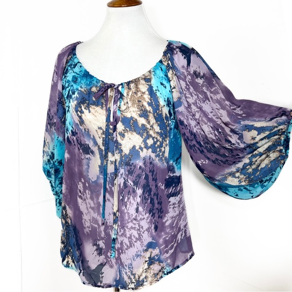 Romeo & Juliet Couture Pastel Watercolor Tie Neck Balloon Sleeve Peasant Top - Picture 4 of 10